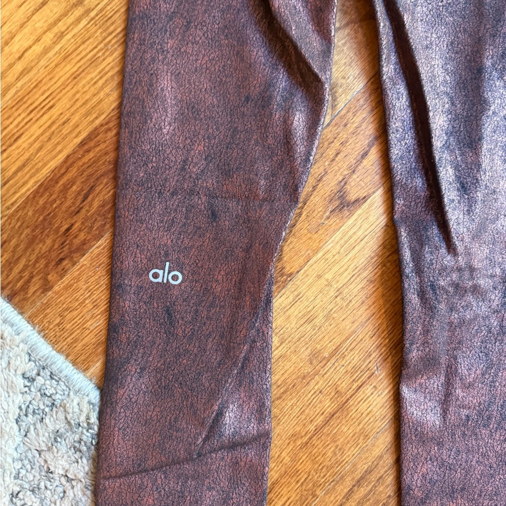 ALO Airbrush Metallic High Rise Leggings 3 Pairs size: Small - Picture 6 of 8